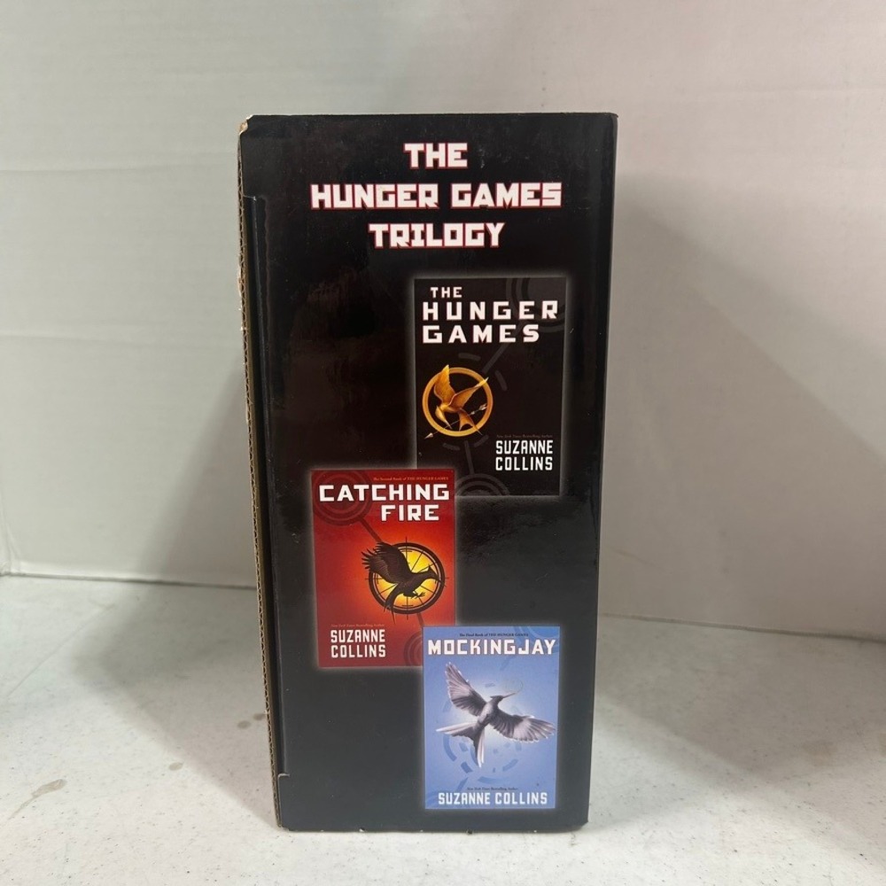 The Hunger Games Trilogy Box Set Suzanne Collins Hardcover Scholastic 3 Books